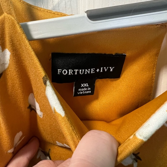 Fortune & Ivy dress - Picture 6 of 6